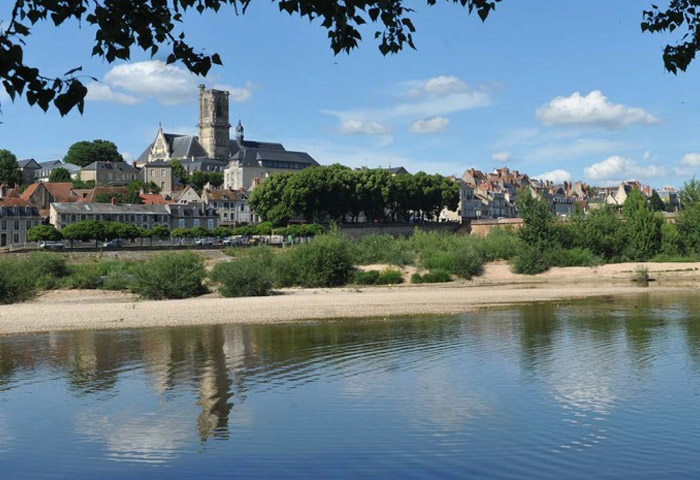 la loire a nevers